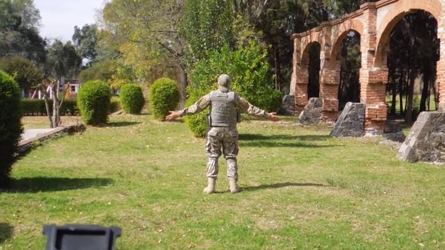 Prueba de lanza granadas Scar - Airsoft Puebla смотреть онлайн