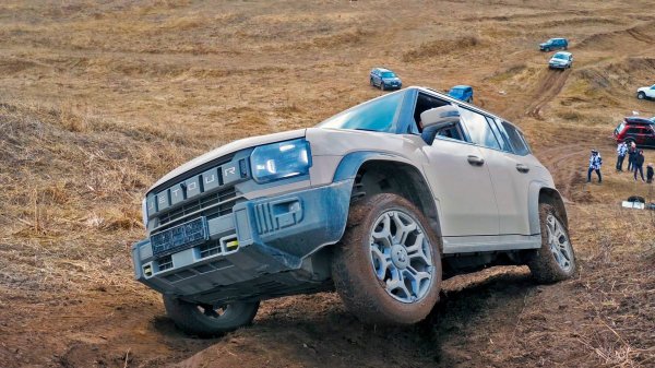 ПСИХИ на КИТАЙСКИХ АВТО на ЦАРЕ ГОРЫ! JETOUR T2 и TANK 300 против ВСЕХ