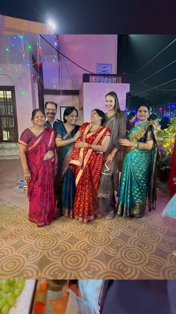 выбираю наряды на праздники в индии смотреть онлайн