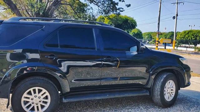 TOYOTA FORTUNER SR5 2013