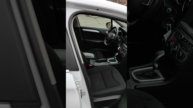 Ситроен 2016, белый, 27 марта 2025