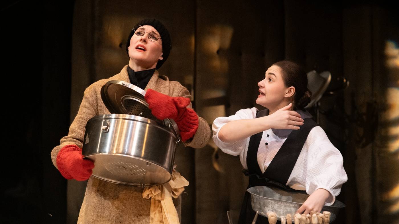 Спектакль "Поговорим о странностях любви" / Утро. Местное время смотреть онлайн