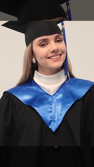 Комплект магистра с капюшоном.