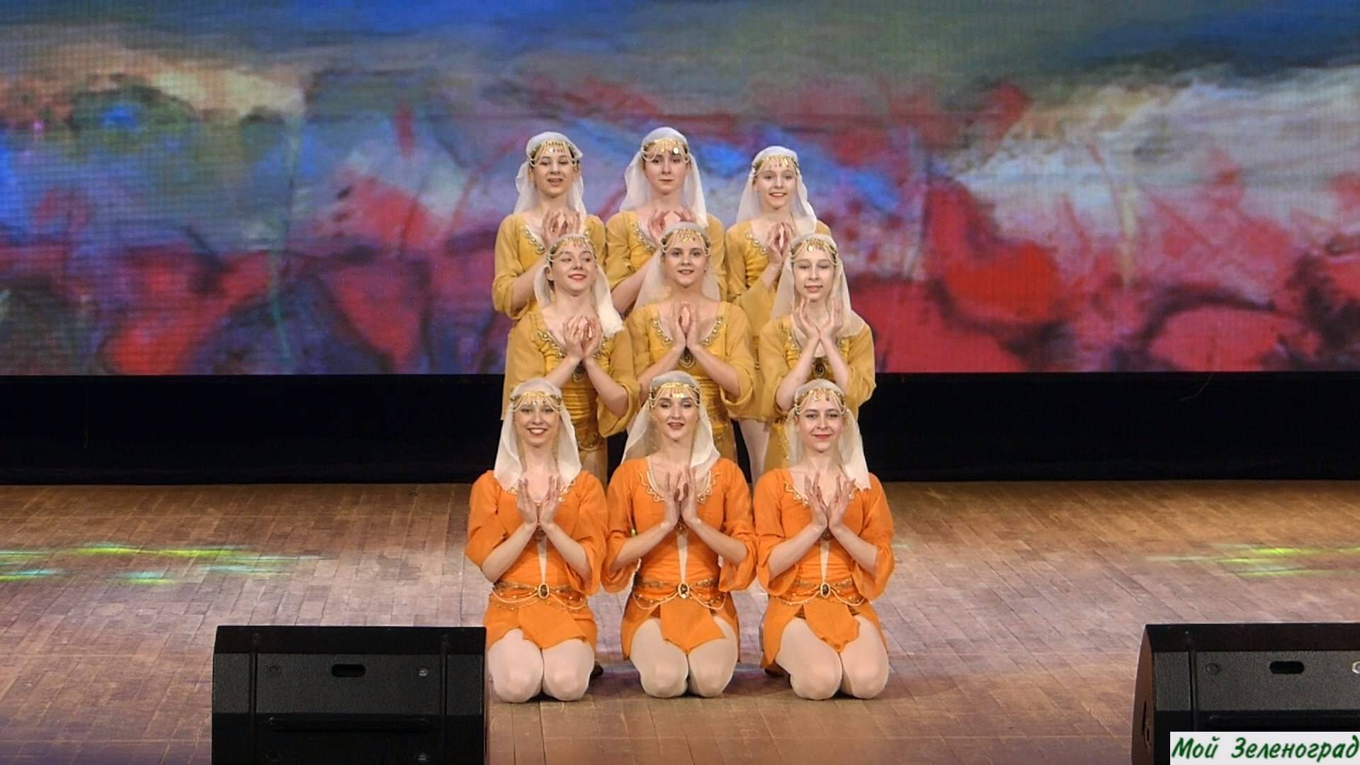 Балетная студия «Грация» (старшая и средняя группа) - Танец девушек из балета А. Хачатуряна «Гаянэ» смотреть онлайн