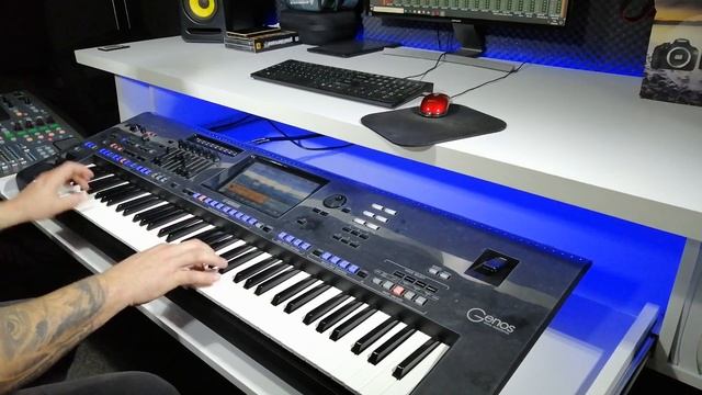 The Beatles _Help! Cover Yamaha Genos смотреть онлайн