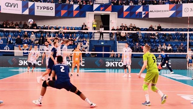Четвертьфинал. Динамо-ЛО вырывает первую партию у Динамо смотреть онлайн