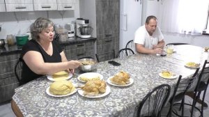 Мама и 13 детей - Детей проводили в санаторий - дела по дому