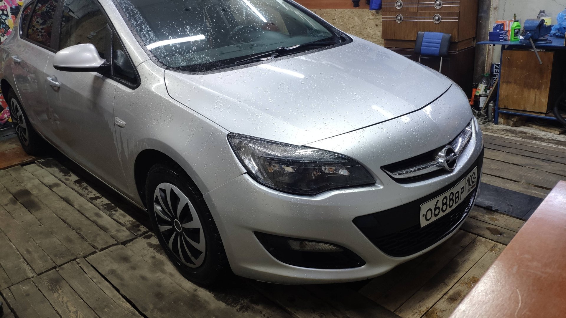 Замена ремня ГРМ и сальника коленвала Опель Астра J смотреть онлайн