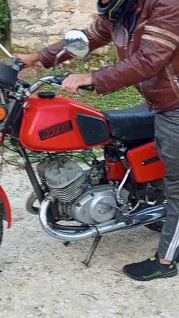Запуск Иж Юпитер #мотоциклы #мотоцикл #moto #ижюпитер #мотожизнь смотреть онлайн