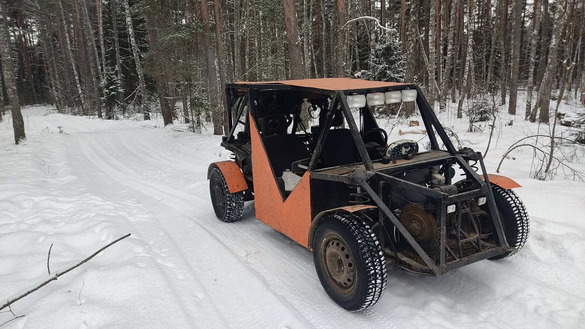 На багги по зимнему лесу смотреть онлайн