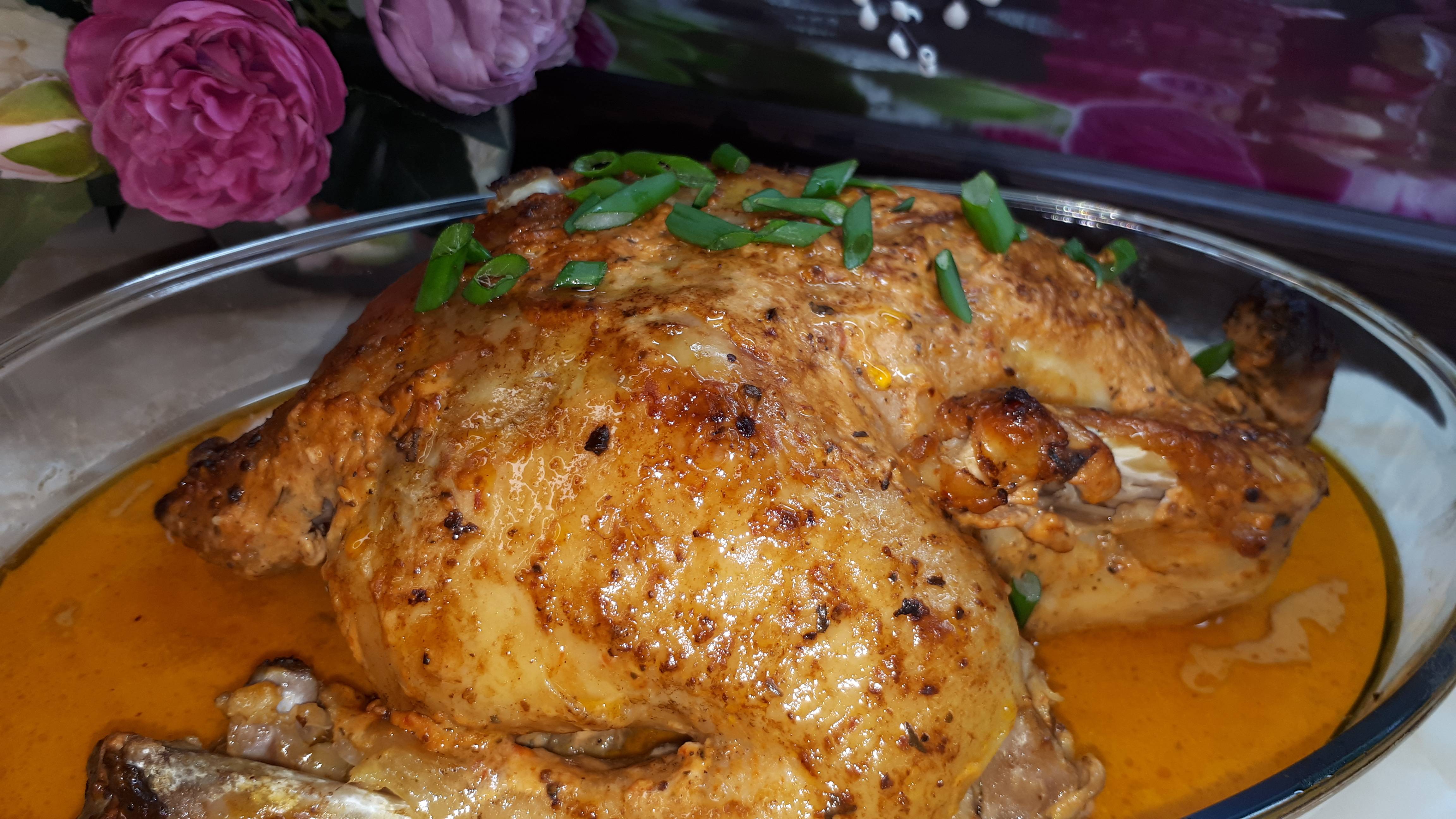 Курица, запечённая в маринаде из кетчупа и майонеза. Вкусная минутка от Натали.