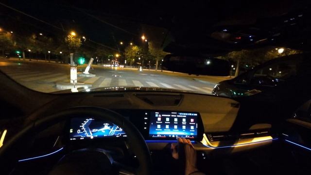 BMW IX2. POV Night Drive. Paris.