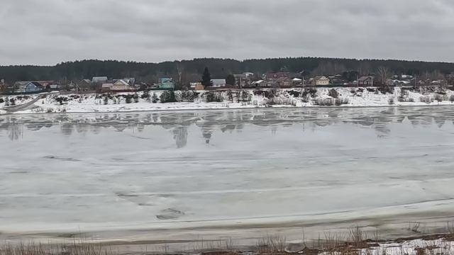 г. Тотьма последние часы льда р. Сухона смотреть онлайн