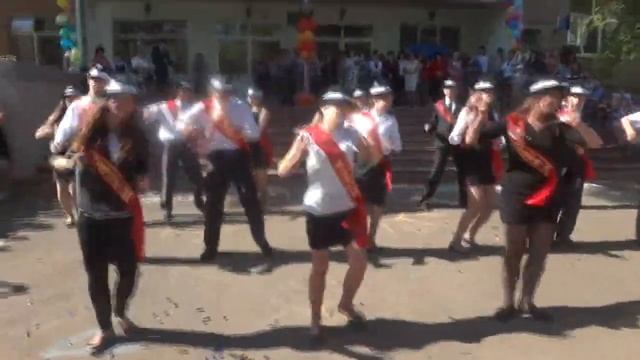 Танец на выпускной