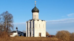 Церковь Покрова на Нерли. Всем Вопрос? Лайфстайл и путешествия это одно и то же? Всё время видео там