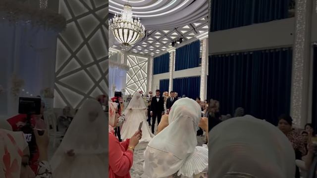 SANATXON ERMATOVA dan Kelin Salom buni ko'ring. смотреть онлайн