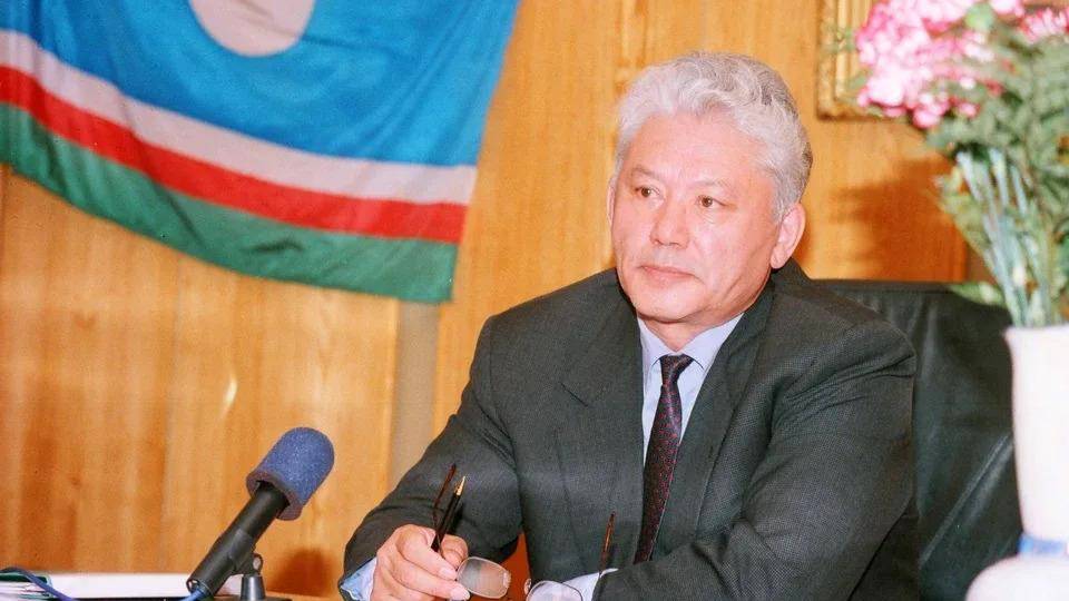 Михаил Ефимович Николаев, Первый Президент Республики Саха (Якутия) смотреть онлайн