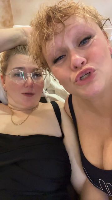 А У НАС СЕГОДНЯ ВЕЧЕР БЕЗ МУЖЧИН смотреть онлайн