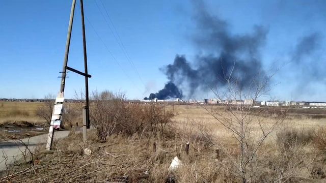 Горит Омский ОНПЗ смотреть онлайн