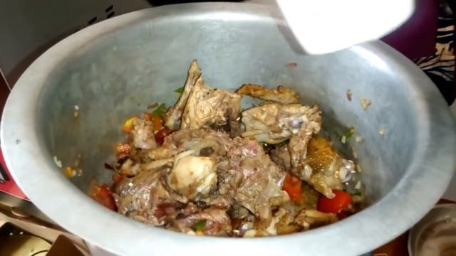 How to cook tasty chicken stew without oil(Uganda's offlayer) смотреть онлайн
