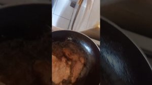 ЖАРЕНЫЙ СОМ С ИКРОЙ ОТЛИЧНОЕ БЛЮДО ДЛЯ ИФТАРА ! ВСЕМ ДОБРОГО ВЕЧЕРА!