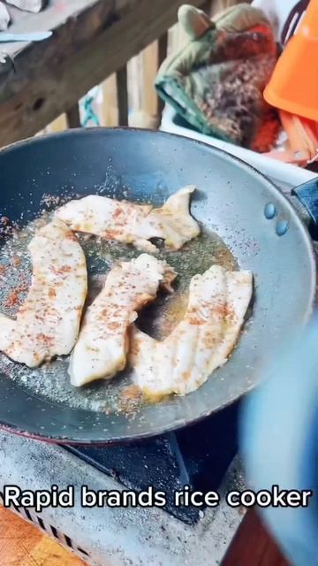 Huge bluegill sushi #catchcleanandcook #fishing #funny #panfishing #delicious смотреть онлайн