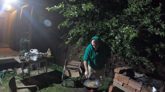 Юрец Огурец Жарит Казан Кебаб с Севой