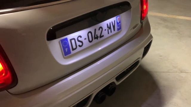 MINI JCW (F56). Son bruit réveille les morts !!! ( Clapet + ligne REMUS ) смотреть онлайн