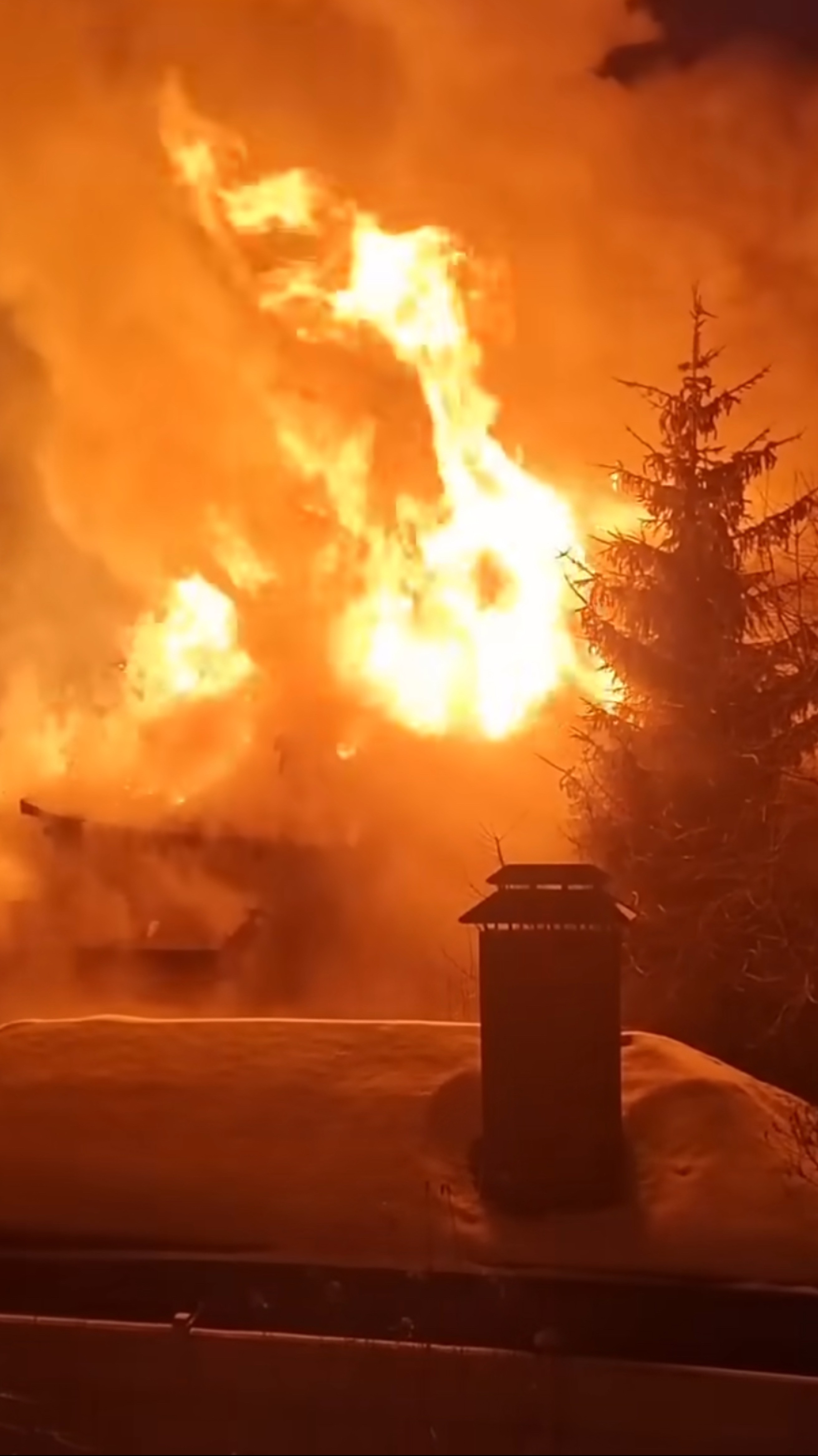 🔥Мой дом сгорел😭