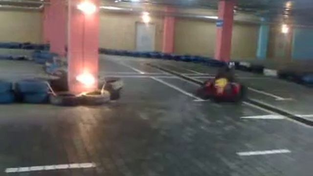 Картинг в ТРЦ Фантастика НН (часть 2) смотреть онлайн