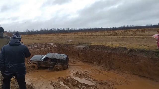 Неудачи на бездорожье. Offroad Fails смотреть онлайн