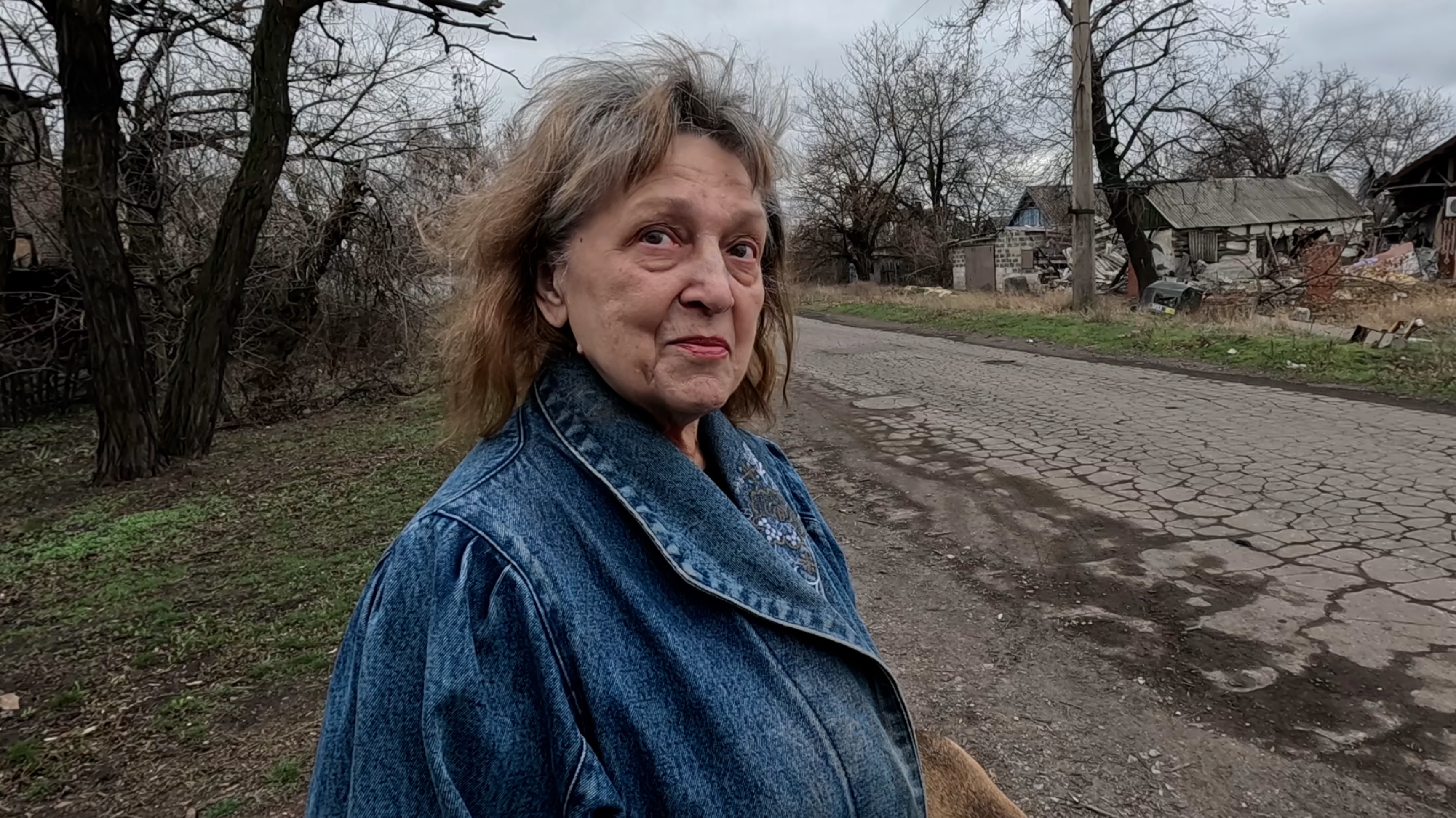 Донбассу жить Сирена шлет сирене Горняцкой дружбы благовест стальной...Март 2025 смотреть онлайн