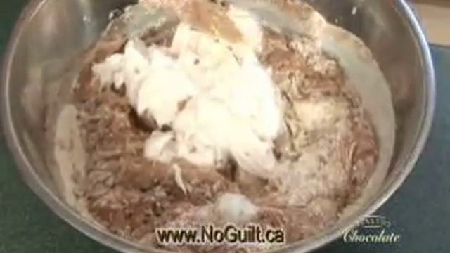 Chocolate Sour Cream Pound Cake смотреть онлайн