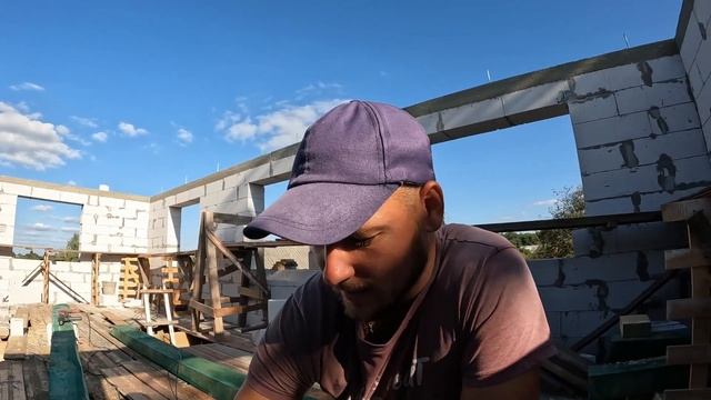 Нові балки ПОГРИЗЛИ шашелі😨 || Нам потрібна нова ДРОВІТНЯ || ГРИБНИЙ ранок у лісі смотреть онлайн