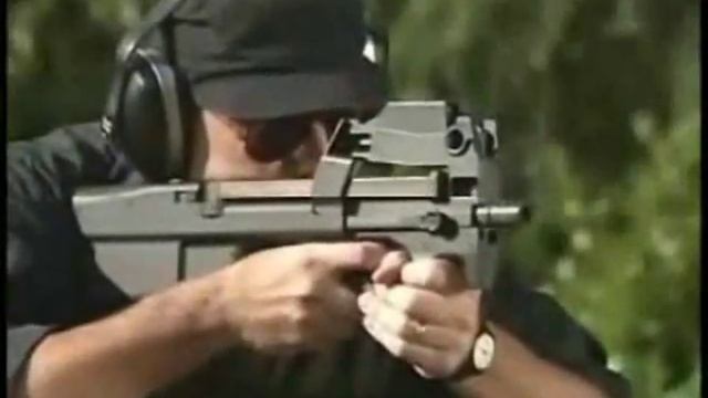 Compact Submachine Guns смотреть онлайн