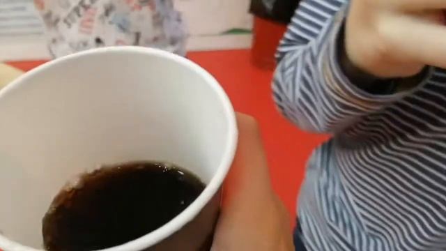 ВЛОГ!!НА ЗАВОДЕ COCA COLA!! НЕ РАЗРЕШИЛИ СНИМАТЬ?! ШОК КОНТЕНТ!!!! смотреть онлайн