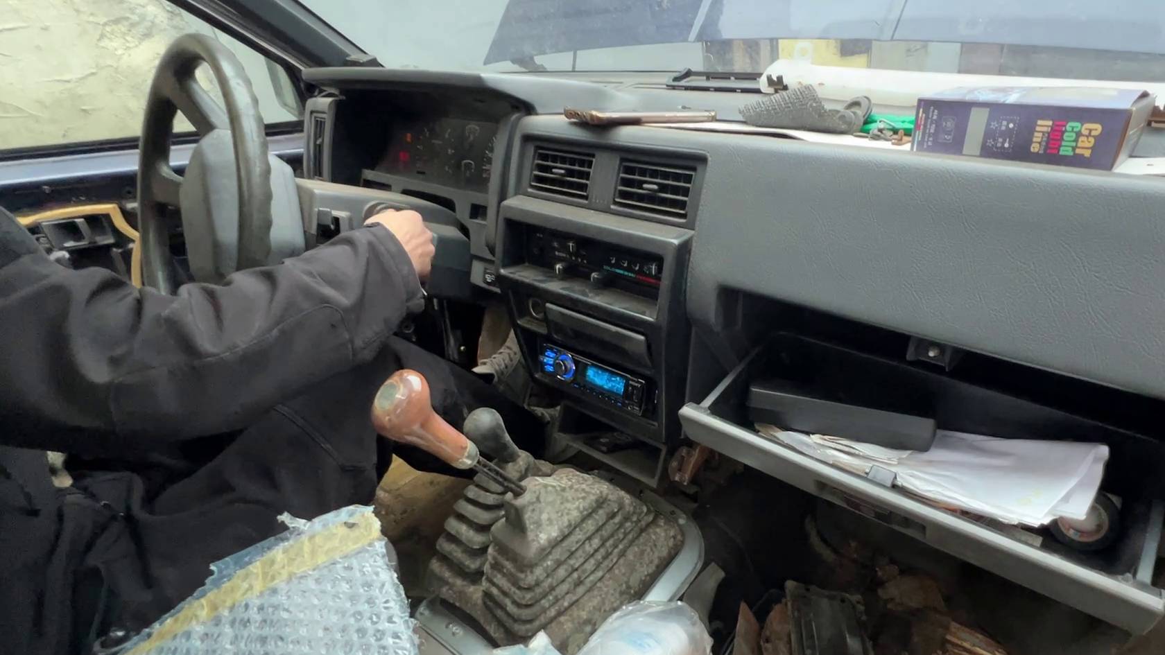 Наш борзый Ниссан завелся, но вылез первый косяк. смотреть онлайн