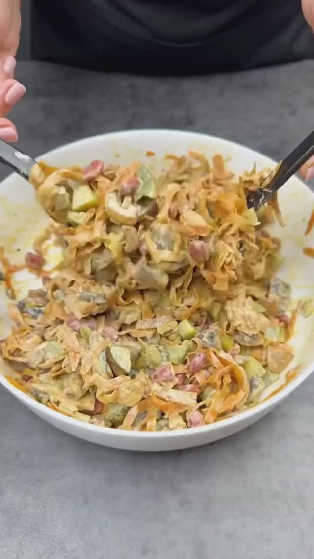 Этот салат улетит первым со стола! Очень вкусный грузинский салат! Новые Рецепты КАЖДЫЙ ДЕНЬ! смотреть онлайн