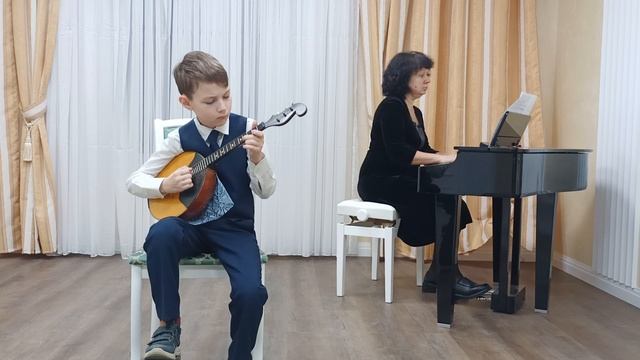 Маленькое рондо, Михайлов Михаил, домра.mp4 смотреть онлайн