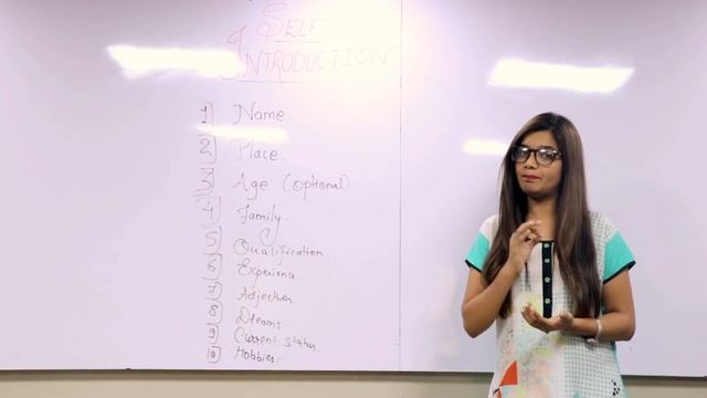 "How to seamlessly Introduce Yourself" By Parul Arya смотреть онлайн