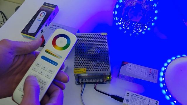 Подключение и привязка контроллера FUT043+ к пульту Д/У и сенсорной панели