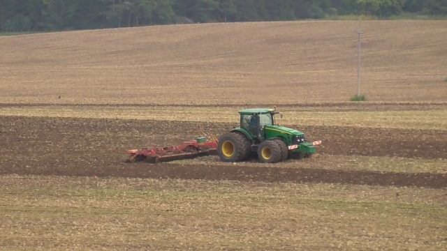 Tillage 2019 | John Deere 8320R & Väderstad Carrier 820 Trailed Disc Harrow