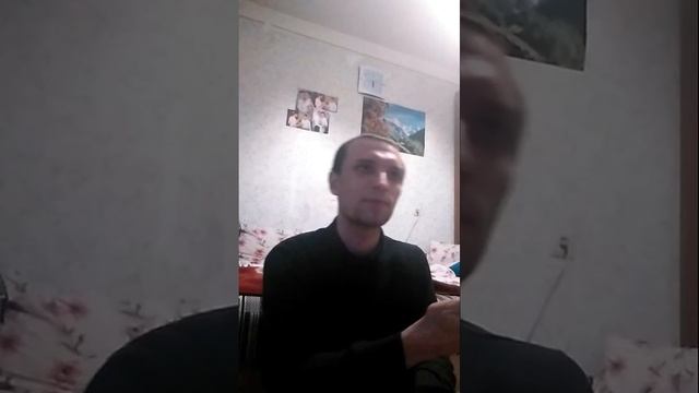 Читает рэп Обычный парень смотреть онлайн