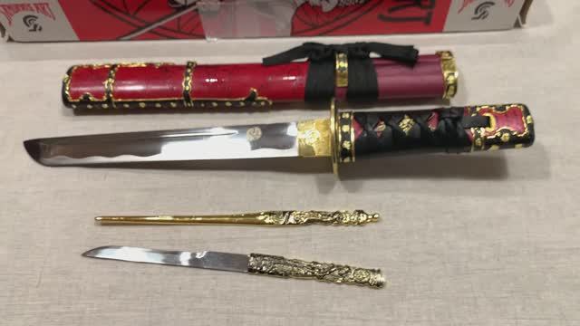 Японский нож танто 