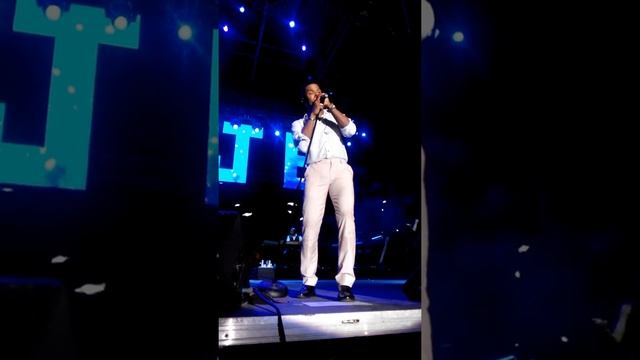 Maxwell - Pretty Wings Live at Tobago Jazz Experience TJE 2016 смотреть онлайн