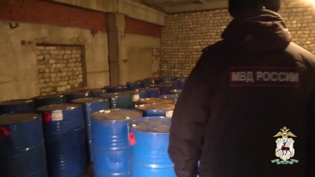 В Нижегородской области полицией пресечена деятельность подпольной нарколаборатории смотреть онлайн