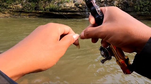 Mancing ikan nilem dan uceng || Spot ini gudang nya (micro fishing) смотреть онлайн