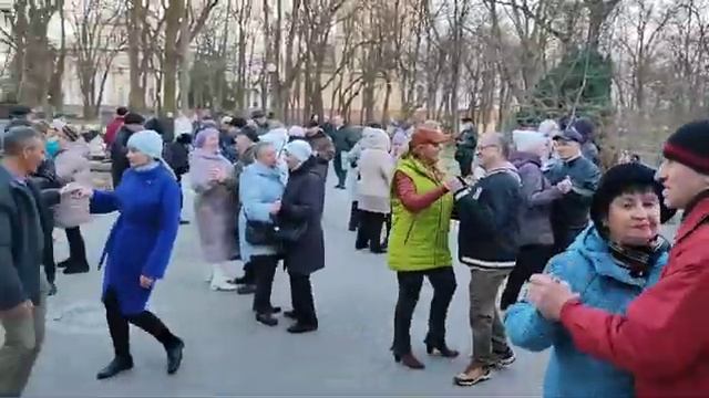 02.03.2024.🥰🤗😥Я поцелую,выпью твои слёзы.В Гомельском парке. смотреть онлайн
