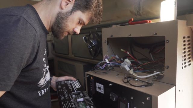 Upgrading My Off Road Camper | Redarc Red Vision and Manager 30 смотреть онлайн