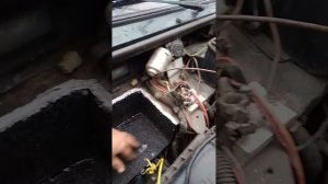 Нива 21213 отсек для акомулятора ,